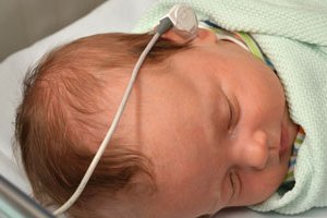Скрининг нарушений слуха у новорожденных — веление времени