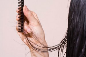 Выпадение волос: внешнее проявление внутренних проблем