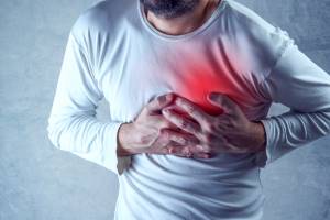 Профилактика фатальных кардиоваскулярных
осложнений у пациентов высокого риска