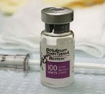 Ботокс теперь лечит потливость ладоней и… любовь к SMSкам