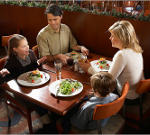 Подросткам полезны семейные обеды