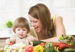 Подкуп или «взятка» - наиболее эффективные приемы в организации здорового детского питания