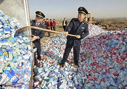 В Китае новый «молочный» скандал: в продукции выявлено смертельно опасное вещество