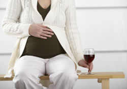 Когда беременным нельзя употреблять ни капли алкоголя