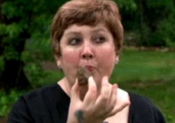 Почему Тереза Виденер ест камни и щебенку