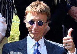 Рак оказался сильнее: умер участник легендарной группы «Bee Gees»