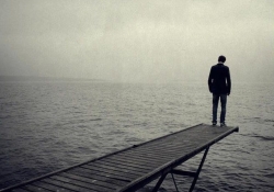 Ученые считают одиночество в личной жизни аналогом хронического стресса
