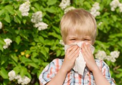 Кесарево сечение и детская аллергия: обнаружена связь