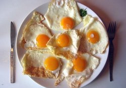 Яйца на завтрак очень полезны не только взрослым, но и детям