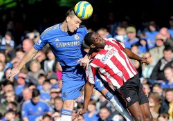 Канадские ученые советуют футболистам надеть шлемы