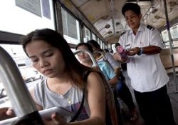 Жизнь без туалета: кондукторов автобусов спасают подгузники