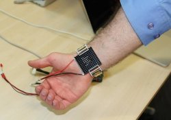 Кондиционер в часах и плащ-спальный мешок: изобретения, полезные для здоровья