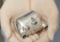 На смену донорским сердцам придет механический орган