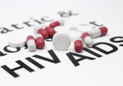 Лечение ВИЧ-инфекции надо начинать немедленно после диагноза