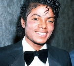 Майкл Джексон, возможно, был кастрирован с помощью лекарств еще в детстве