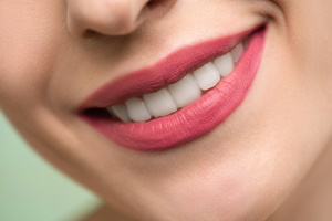 Зубная нить как важнейший этап гигиены полости рта