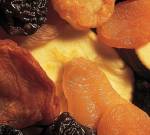 Ученые рекомендуют заменять фруктовые соки сушеными фруктами