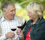 Врачи призывают пенсионеров выпивать с особой осторожностью