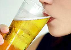 Пиво защищает женщин от остеопороза
