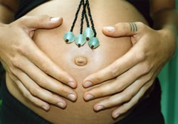 На 2-м и 3-м месяцах беременности стрессы особо опасны