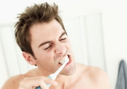 Как зубная щетка убережет от менингита