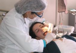Стоматолог «уронил» отвертку в… желудок пациентки