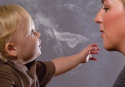 Курение родителей чревато проблемами с мочевым пузырем у детей