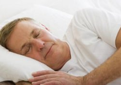 Ухудшение ночного сна может быть сигналом о начале старческого слабоумия