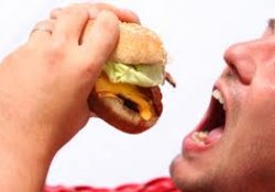 Бутерброд на завтрак – дорога к инсульту