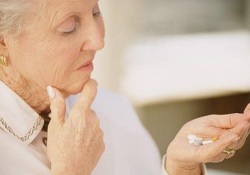 Обнаружен риск падений у пожилых пациентов вследствие приема антидепрессантов