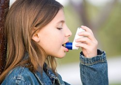 Воздух городов способствует развитию детской астмы