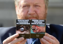 В Ирландии вслед за Австралией «обезличат» пачки сигарет