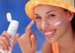 Солнцезащитные кремы значительно замедляют старение кожи