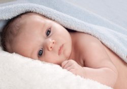 Оберегая младенца от простуды, мы спасаем его от гораздо более опасной болезни