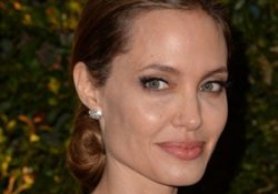 «Древняя» диета Анджелины Джоли: результаты пугают поклонников