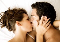 В канун дня всех влюбленных ученые рассказали о пользе и вреде поцелуев