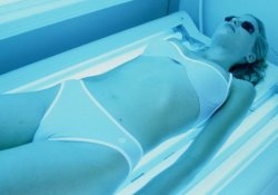 Автоматический загар для подростков вне закона