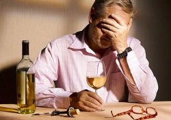 Незаметный алкоголизм: 5 признаков начала