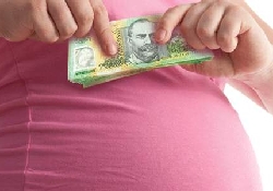 В Австралии требуют разрешить «коммерческое» суррогатное материнство