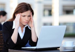 Астма: причиной опасной болезни могут стать стрессы на работе и страх увольнения