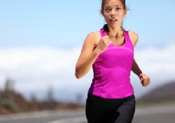 Правильное дыхание во время занятий спортом помогает активно избавляться от жира
