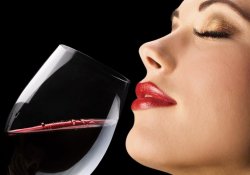 Романтическая профессия дегустатора вин грозит тяжелым заболеванием зубов