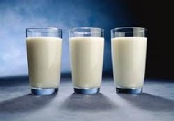 3 стакана молока в день – «магическая формула» для защиты от старческой деменции