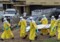 Убийцы врачей во время эпидемии лихорадки Эбола, выслушали приговор