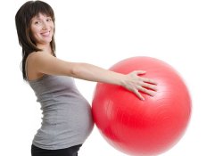 Физкультура в период беременности помогает избежать кесаревого сечения