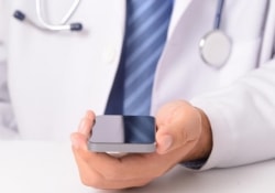 Смартфон как средство диагностики половых инфекций – новые функции «мобильников»