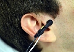 «Массаж» ушной раковины электрическими импульсами лечит сердечную аритмию