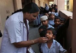 Детство без глистов: массовая дегельминтизация в Индии