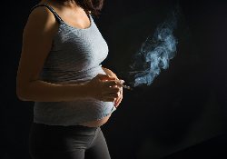Курящая беременная вполне может стать матерью шизофреника…