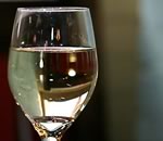 Бокал вина – защита от ревматоидного артрита
